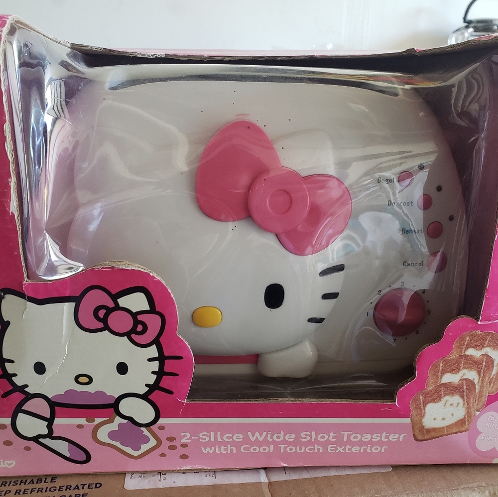 Hello Kitty Toaster